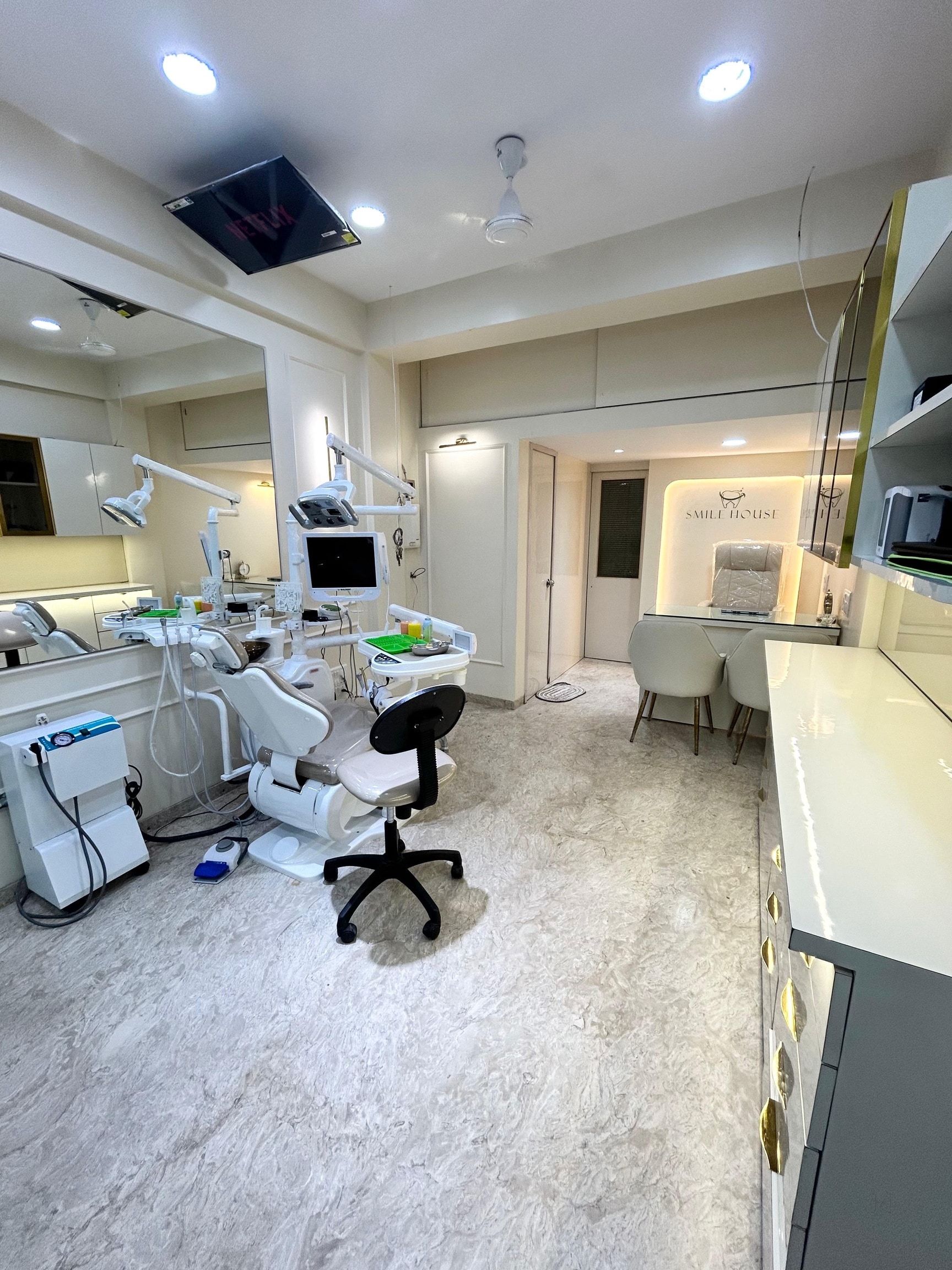 Smile House Dental & Implant Centre in Jogeshwari West,Mumbai