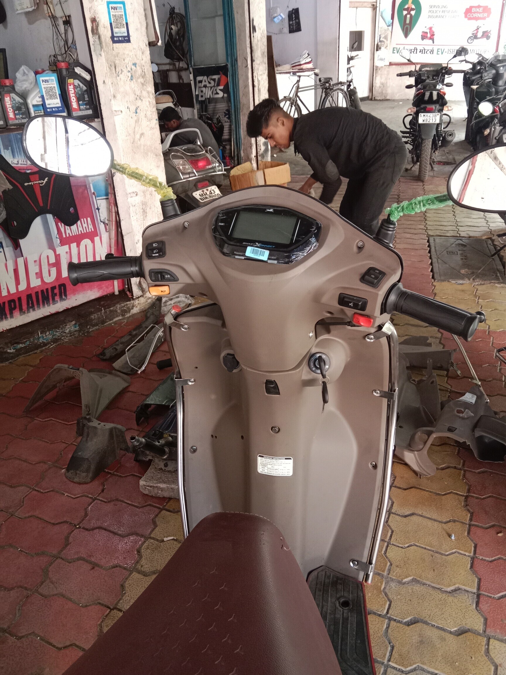 Ishwari Motors in Airoli,Navi Mumbai - Battery Operated Motorcycle