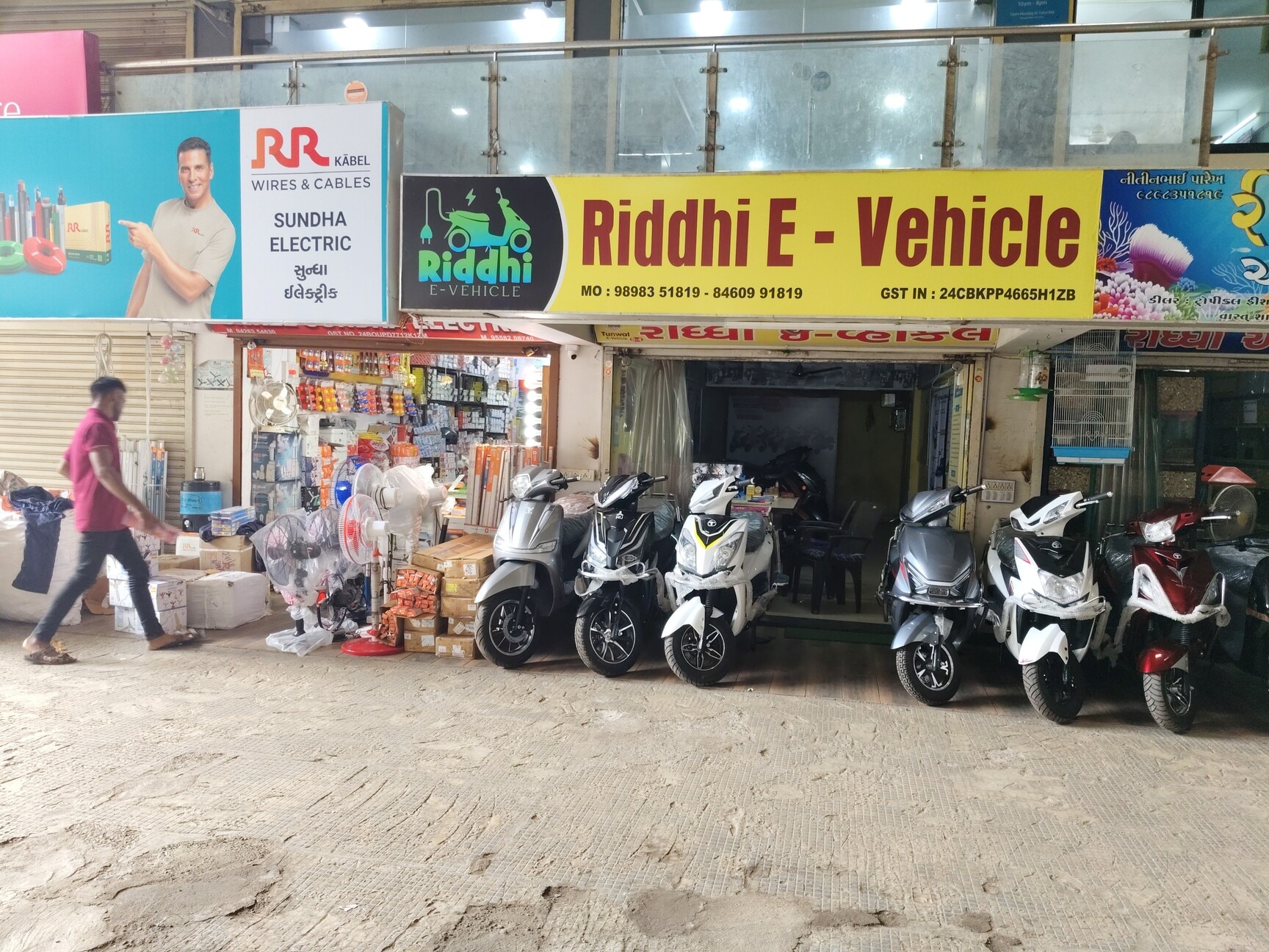 アイス Products by Riddhi E- Vehicle in Desai Vago, Nadiad - Justdial
