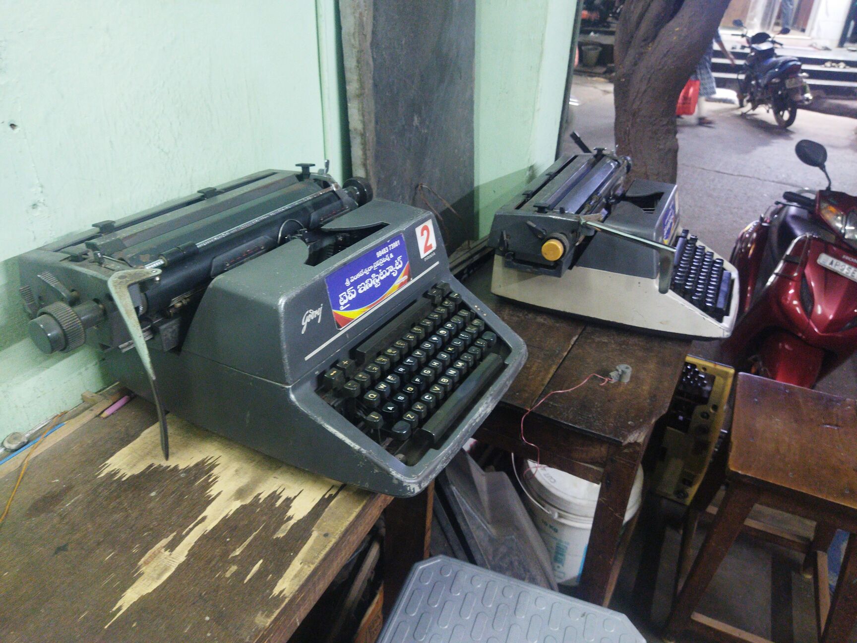 『ユウ』 NINJA 240 FAT TIRE CHROME HELLIAN WHEELS 06-11 KAWASAKI NINJA ZX