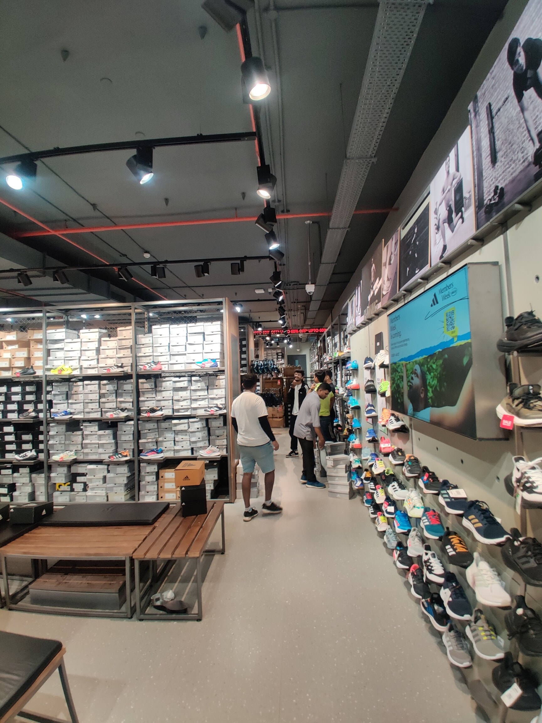 adidas store at dahisar east
