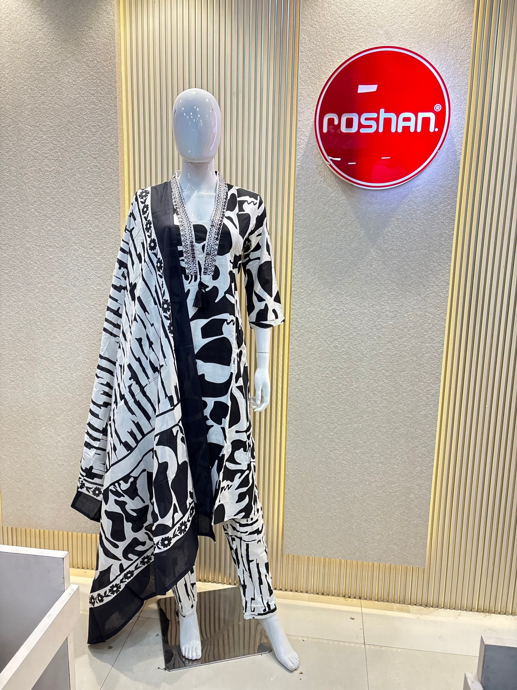 店舗用品 Roshan K.C. 保存版】 LH Clear 300zx Nissan JDM K.C. Roshan 店舗用品 Left